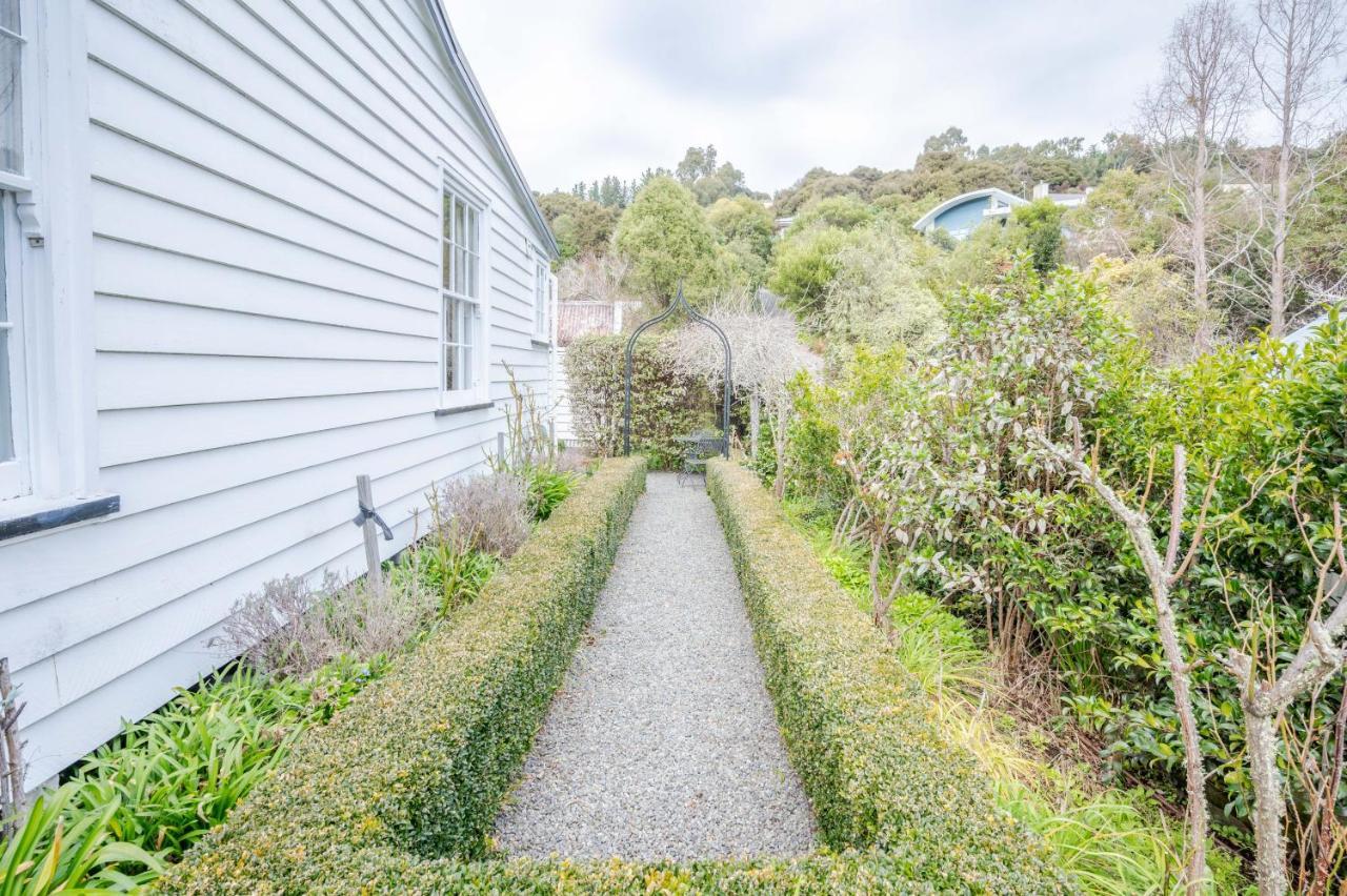 Libeau Cottage - Akaroa Holiday Home ภายนอก รูปภาพ